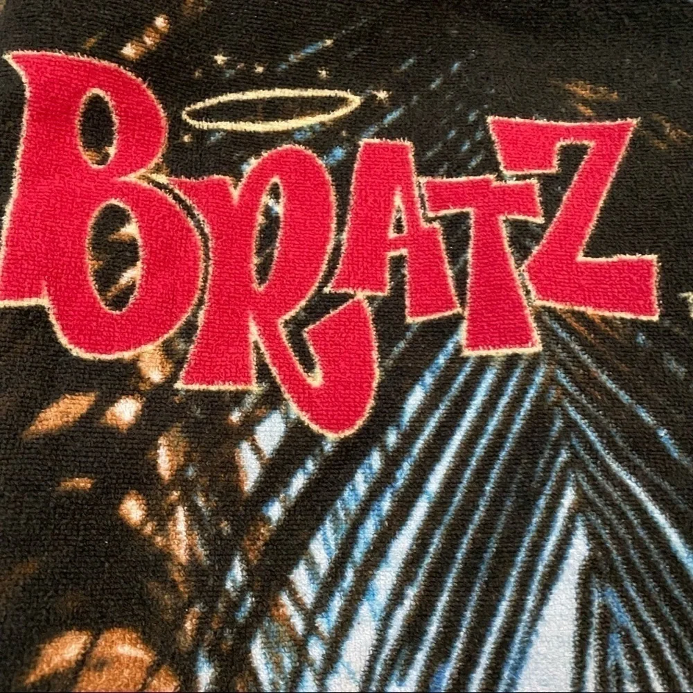Bratz Dolls 2004 Beach Scene Beach Towel 27”x54”